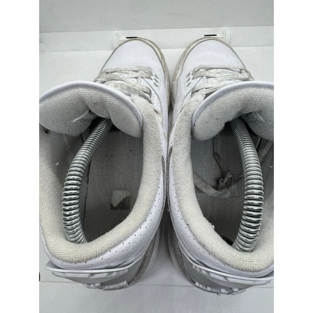 Nike Air Jordan 3 Retro 6.5Y White Athletic Shoes Sneakers 136064 111